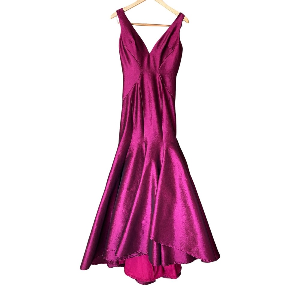 Mac Duggal Formal Dress Size 4 Magenta Taffeta Plunge Neck Trumpet Skirt - Picture 1 of 10